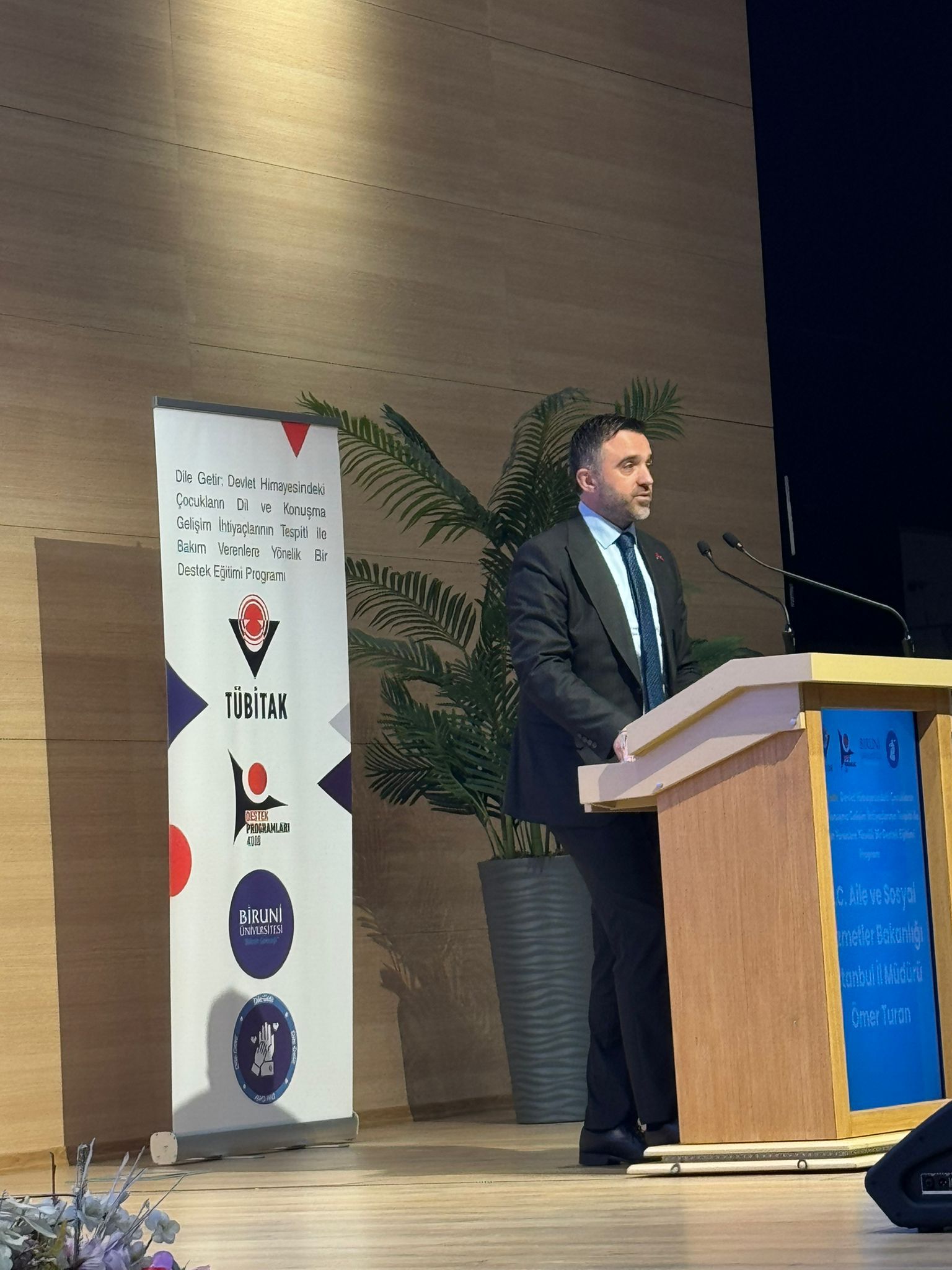 İl Müdürümüz Sn. Ömer TURAN’ın Katılımıyla Biruni Üniversitesi Ev Sahipliğinde Gerçekleştirilen 'Dile Getir' Eğitim Programı Gerçekleşmiştir