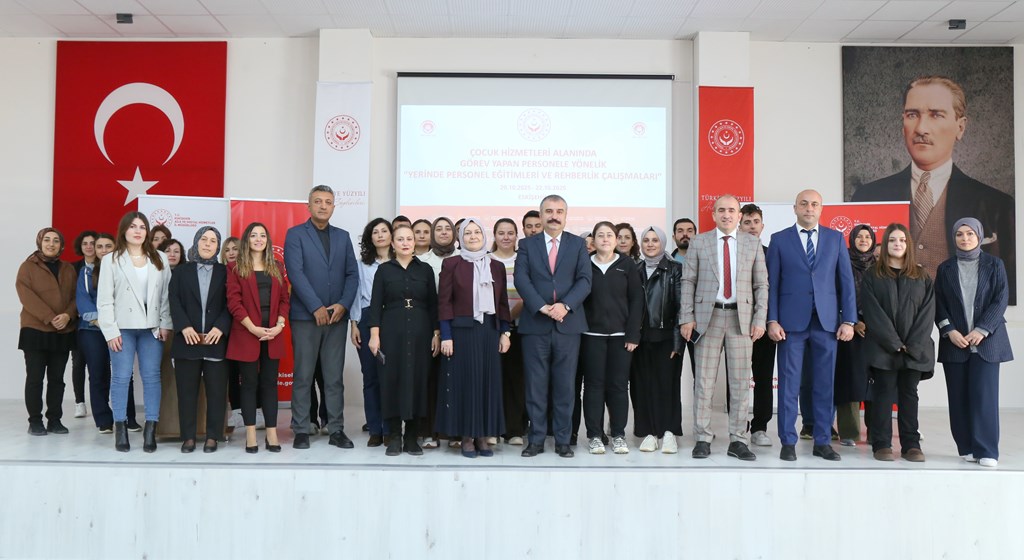 Çocuk Hizmetlerinde Kalite Artırılıyor: Personel Eğitim Programı Başladı