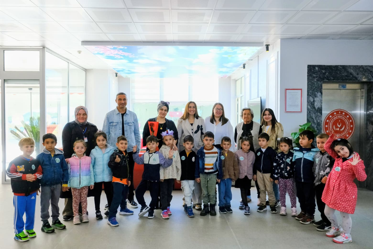 Kuşaklar Arası Sevgi Buluşması: Minik Eller Huzurevimizde Bayram Havası Estirdi