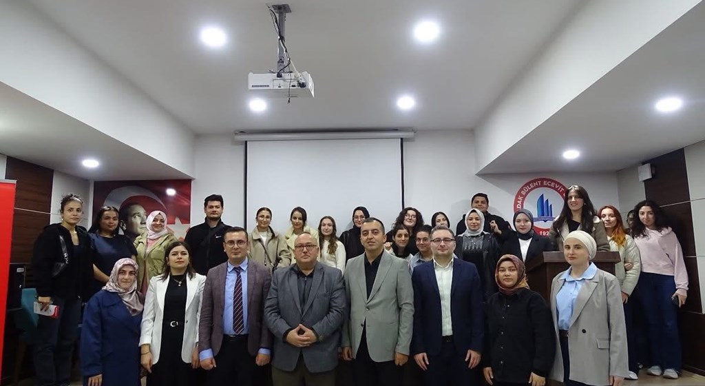 Bakanlığımız Hizmet Modelleri ve Kadın Hizmetleri Konusunda Bilgilendirmeler Yapılmıştır.