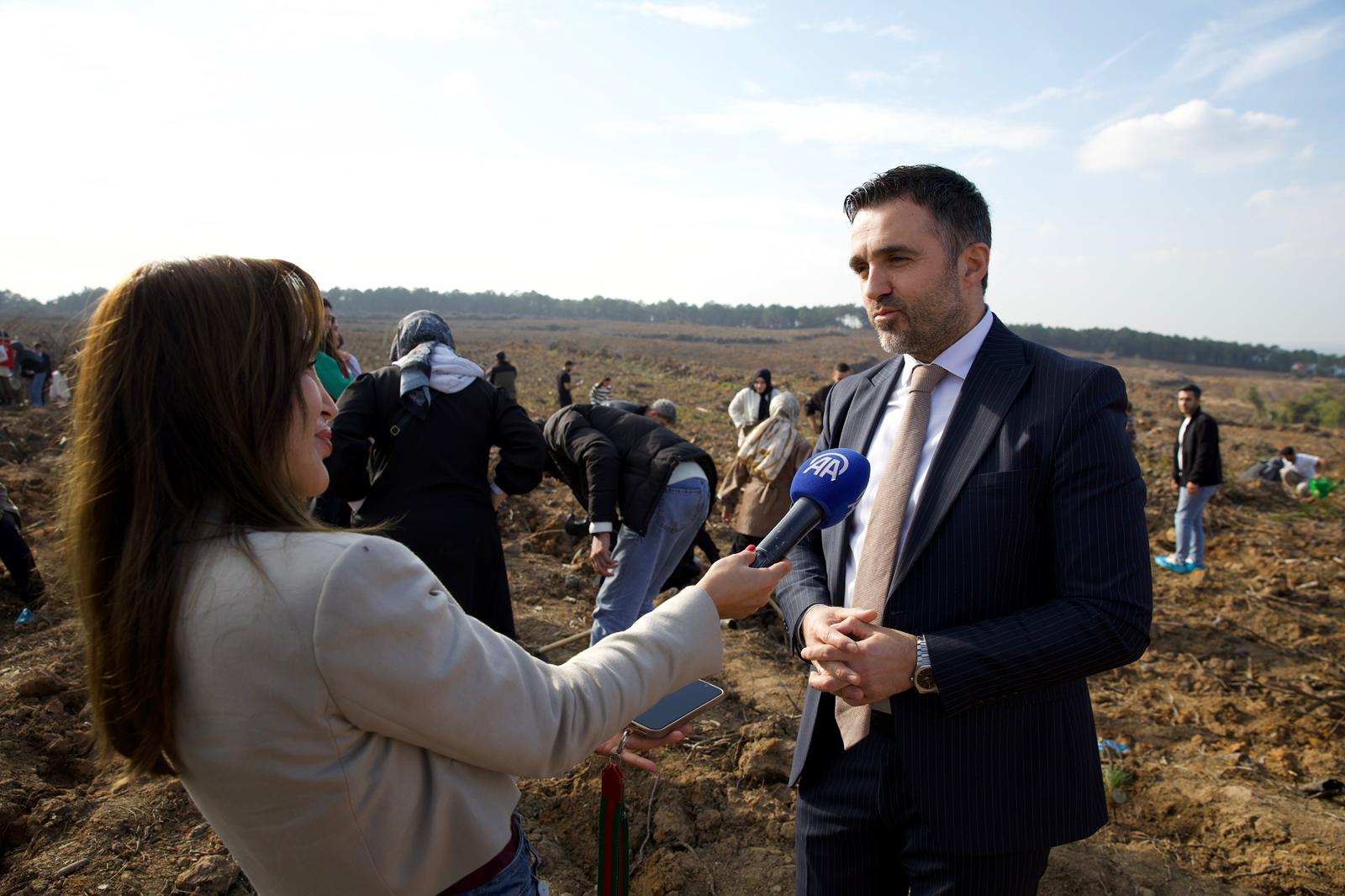 İl Müdürümüz Sn. Ömer TURAN, Evlenecek Gençlere Yönelik Destek Programı Kapsamında Düzenlenen Eğitim ve Fidan Dikim Etkinliğine Katıldı