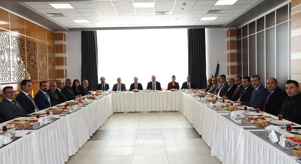 İl Müdürümüz Vefa Akdoğan, Bitlis Eren Üniversitesi Danışma Kurulu Toplantısı'na katıldı