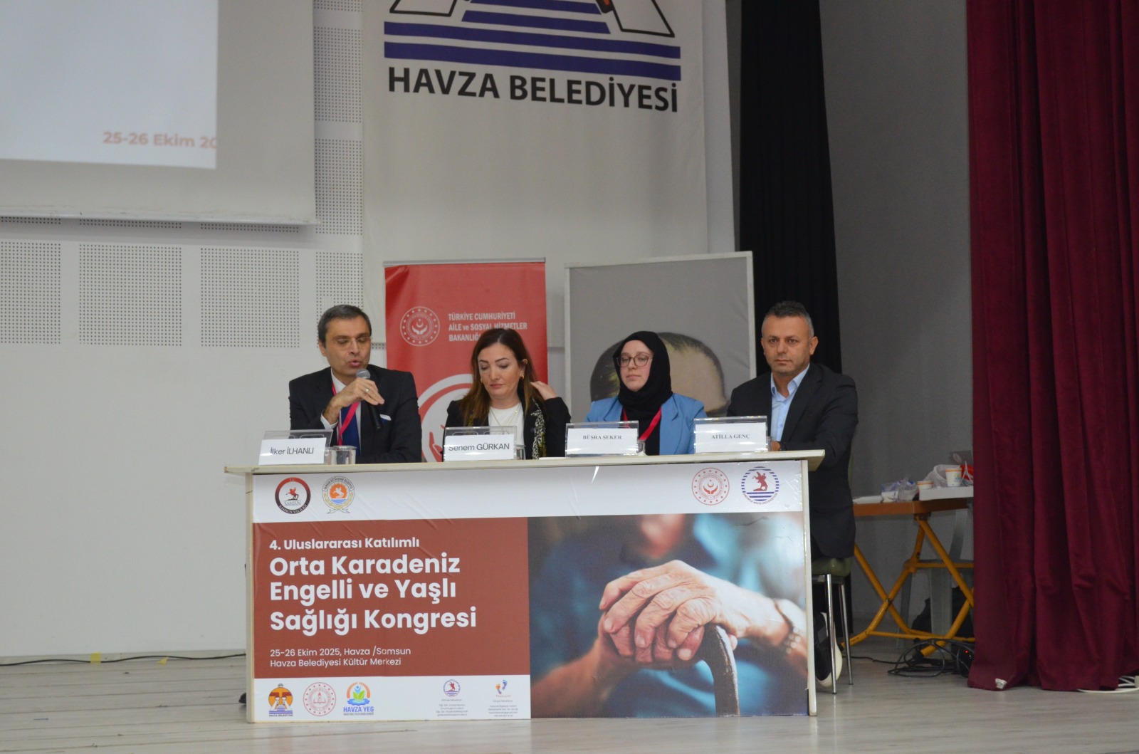 Yaşlı Sağlığında Ailenin Gücü Konuşuldu