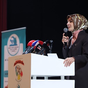 Bakanımız Göktaş, 5. Geleneksel Veli Buluşmaları Bilinçli Aile Forumu'na katıldı - fotoğraf 6