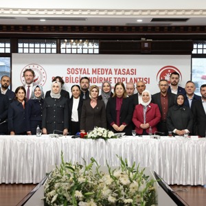 Bakanımız Göktaş, sosyal medya düzenlemesi için STK temsilcileriyle bir araya geldi - fotoğraf 5