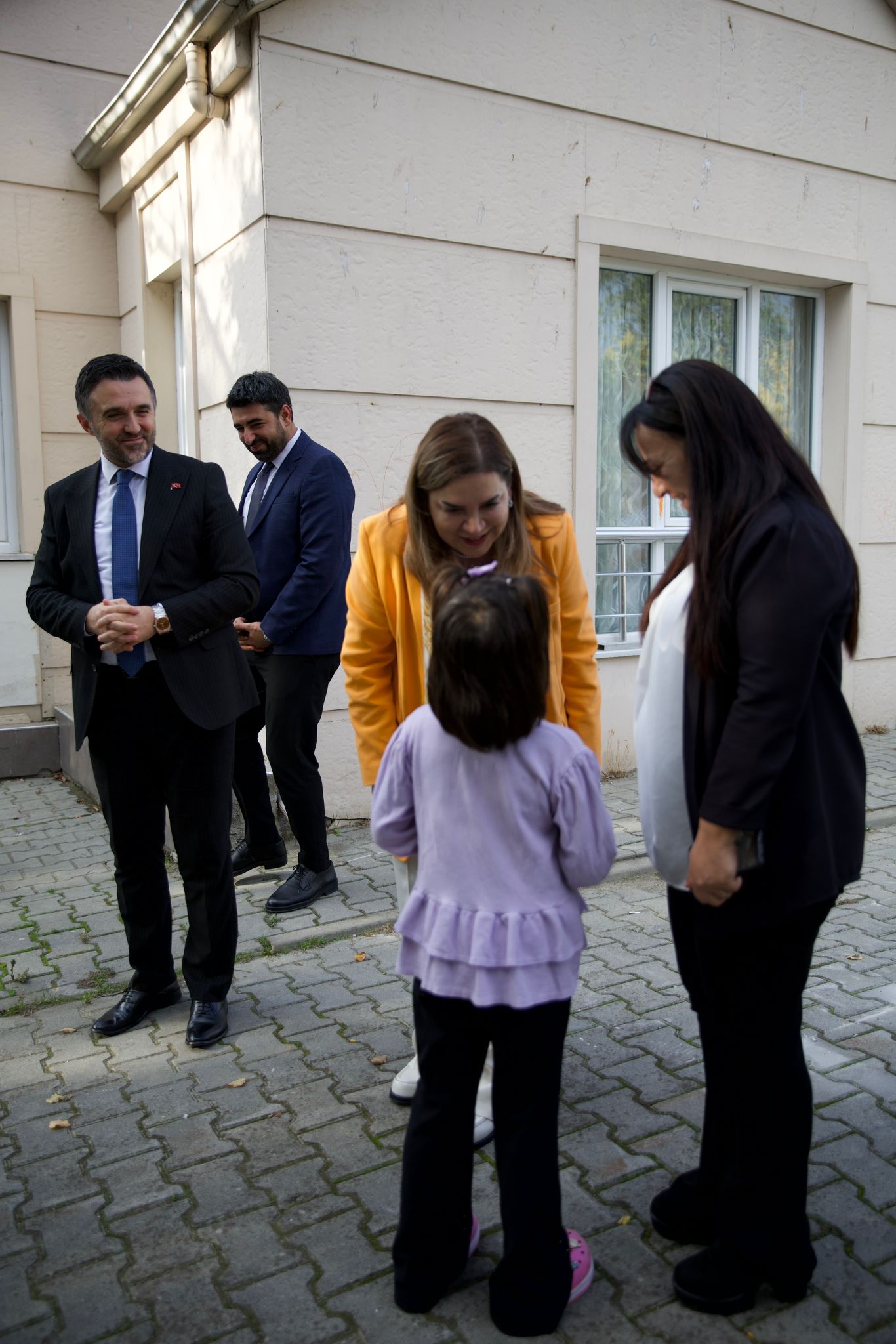 Ulusal Yardım ve Eğitim Vakfı Genel Başkanı Sn. Arzu ERDEM, İl Müdürümüz Sn. Ömer TURAN Eşliğinde Bağlı Kuruluşumuz Yeşilköy Çocuk Evleri Sitesi Müdürlüğü’ne Ziyarette Bulunmuştur