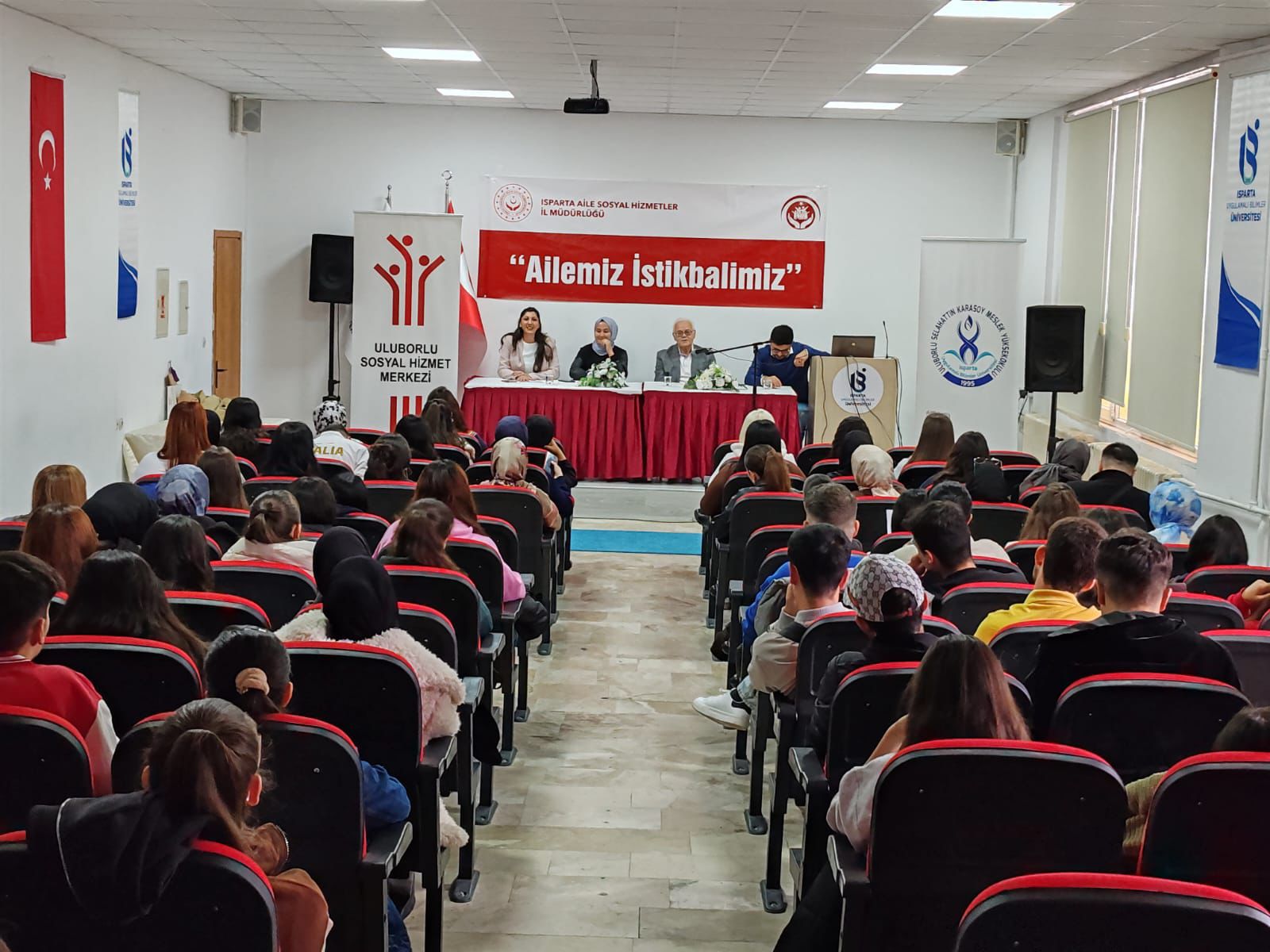 Yaşlılık ve Toplumsal Hayat Konulu Söyleşi