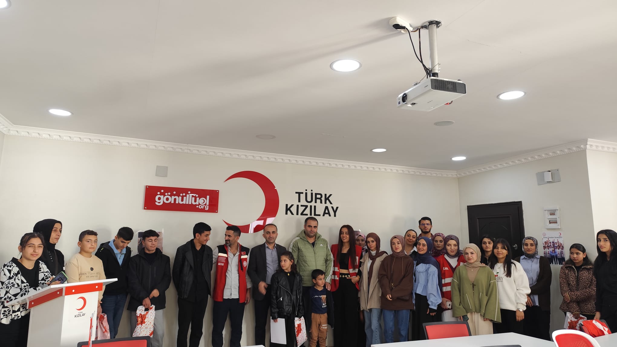 Hakkari’de Çocuklar Satranç Etkinliğinde Eğlendi