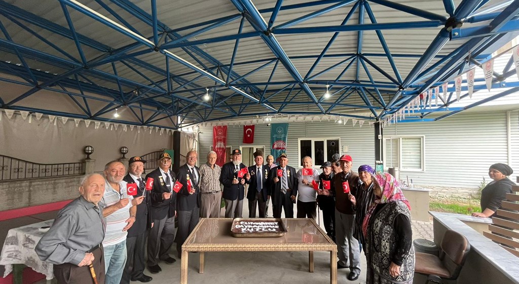 Ailemizle birlikte Cumhuriyetimizin 102. yılı coşkusunu hep birlikte yaşadık