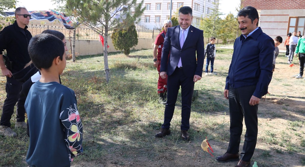 Kırşehir’e Nefes Veren Proje ile Çocuk Evleri ve Huzurevine Yeşil Dokunuş