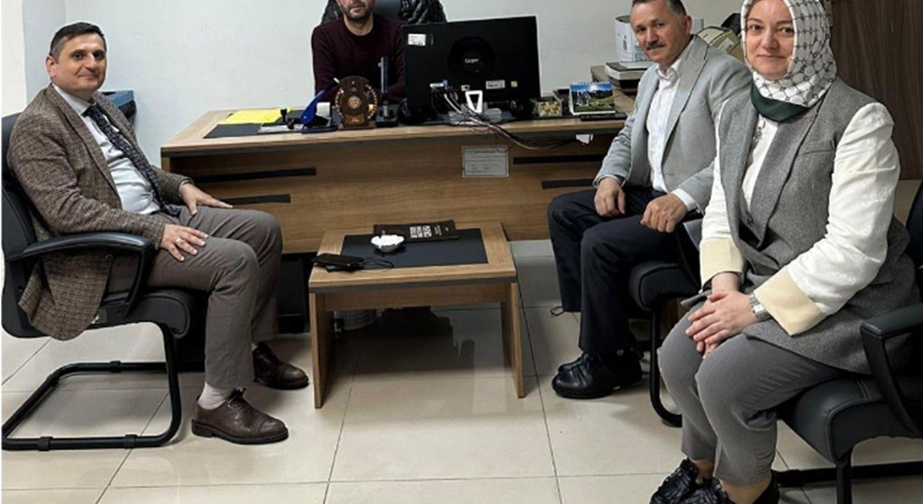 Gazimiz Murat Ayazoğlu Çalıştığı Of Kaymakamlığı Yazı İşleri Müdürlüğünde Ziyaret Edildi.