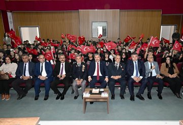 "Kahramanlıkla Buluşan Gençlik: Vatan Sevgisi Nesilden Nesile!"