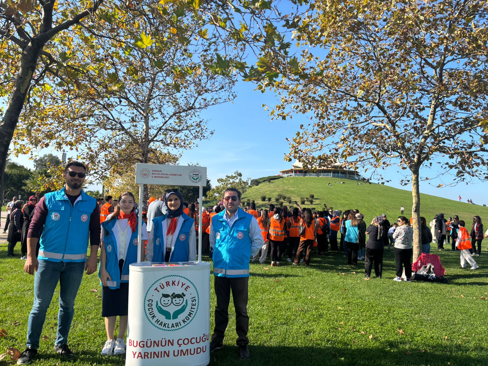 LÖSEV Uçurtma Şenliğinde Çocuk Hakları Komitesi olarak Yerimizi Aldık 