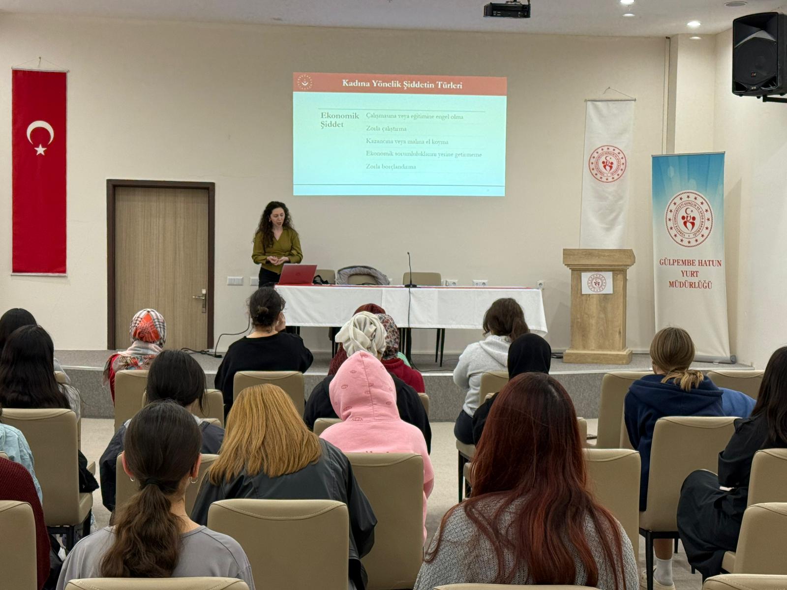 Kadına Yönelik Şiddetle Mücadele Eğitimi Düzenlendi