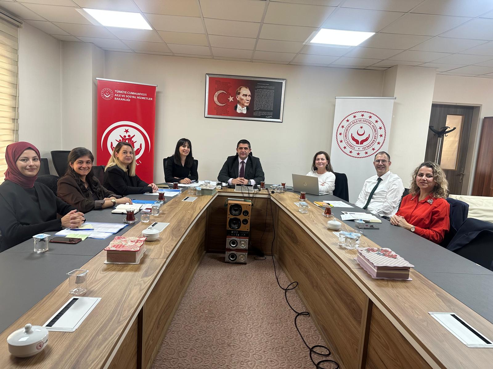 İl Müdürümüz Sayın Kamil TÜYLÜOĞLU, Kuruluş Müdürleriyle Bir Araya Geldi