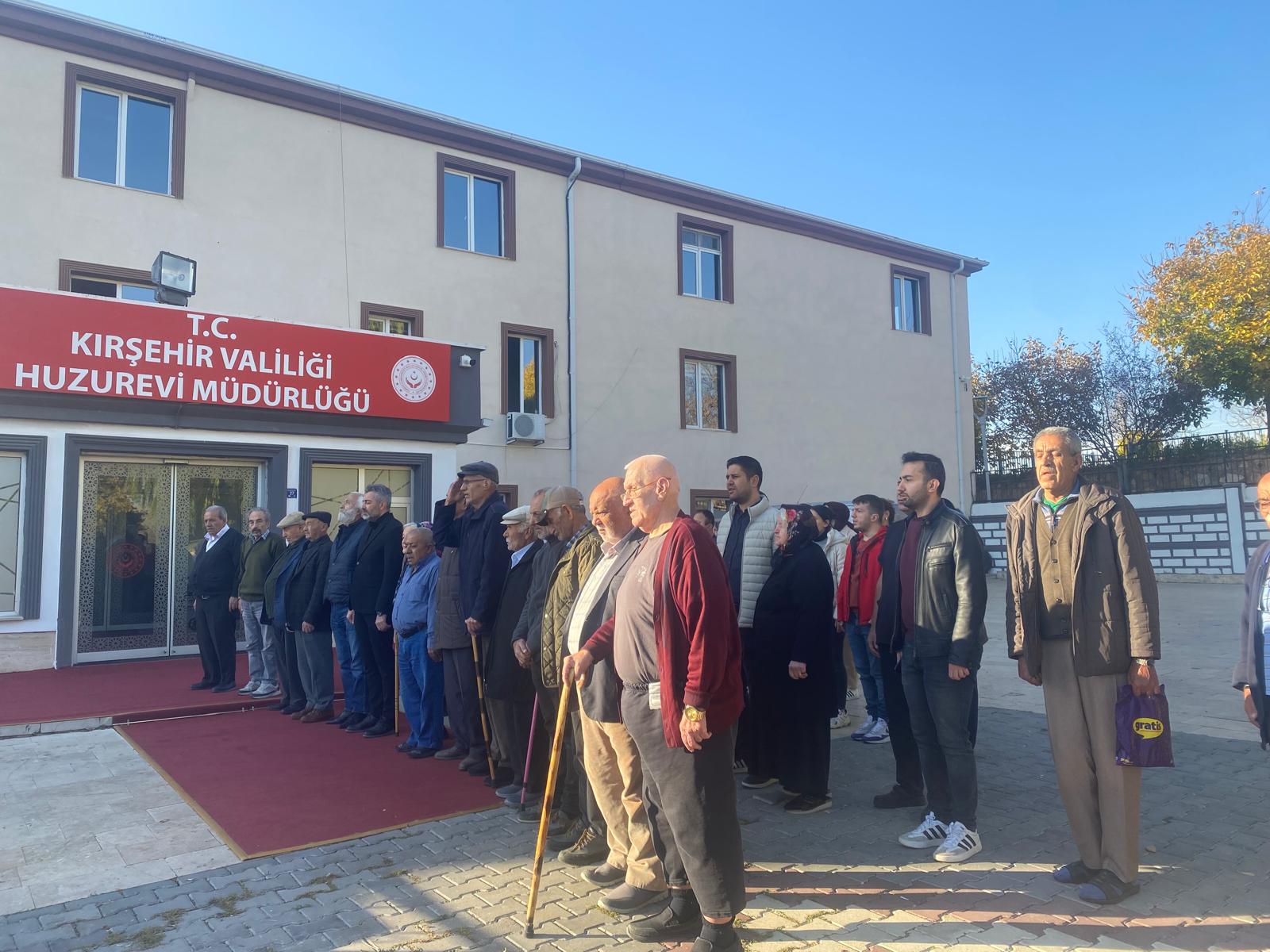 Cumhuriyetimizin kurucusu Gazi Mustafa Kemal Atatürk'ü, aramızdan ayrılışının 87. yılında saygı, minnet ve özlemle andık. 