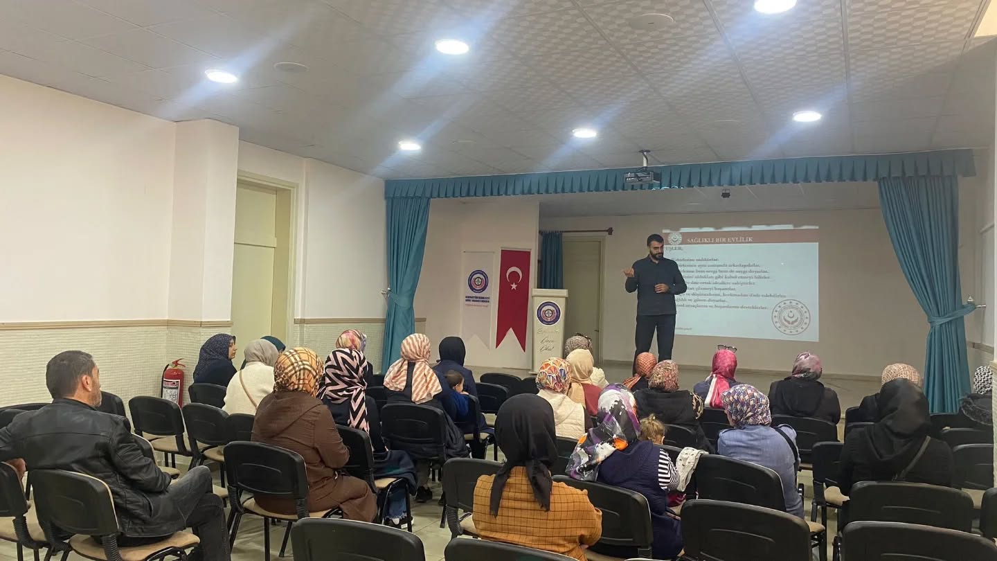 "Aile Yaşam Becerileri" Eğitimi ile Ebeveynlerimizle Bir Araya Geldik