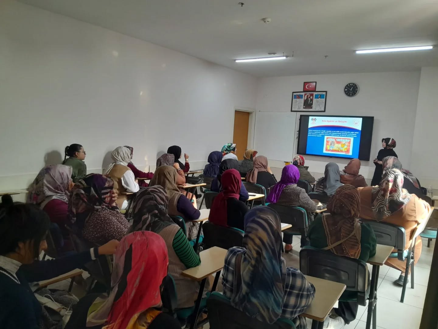 Aile Yaşam Becerileri, İletişim Yöntem ve Aile İçi Şiddetle Mücadele Destek Mekanizmaları İle İlgili Eğitim Düzenlendi