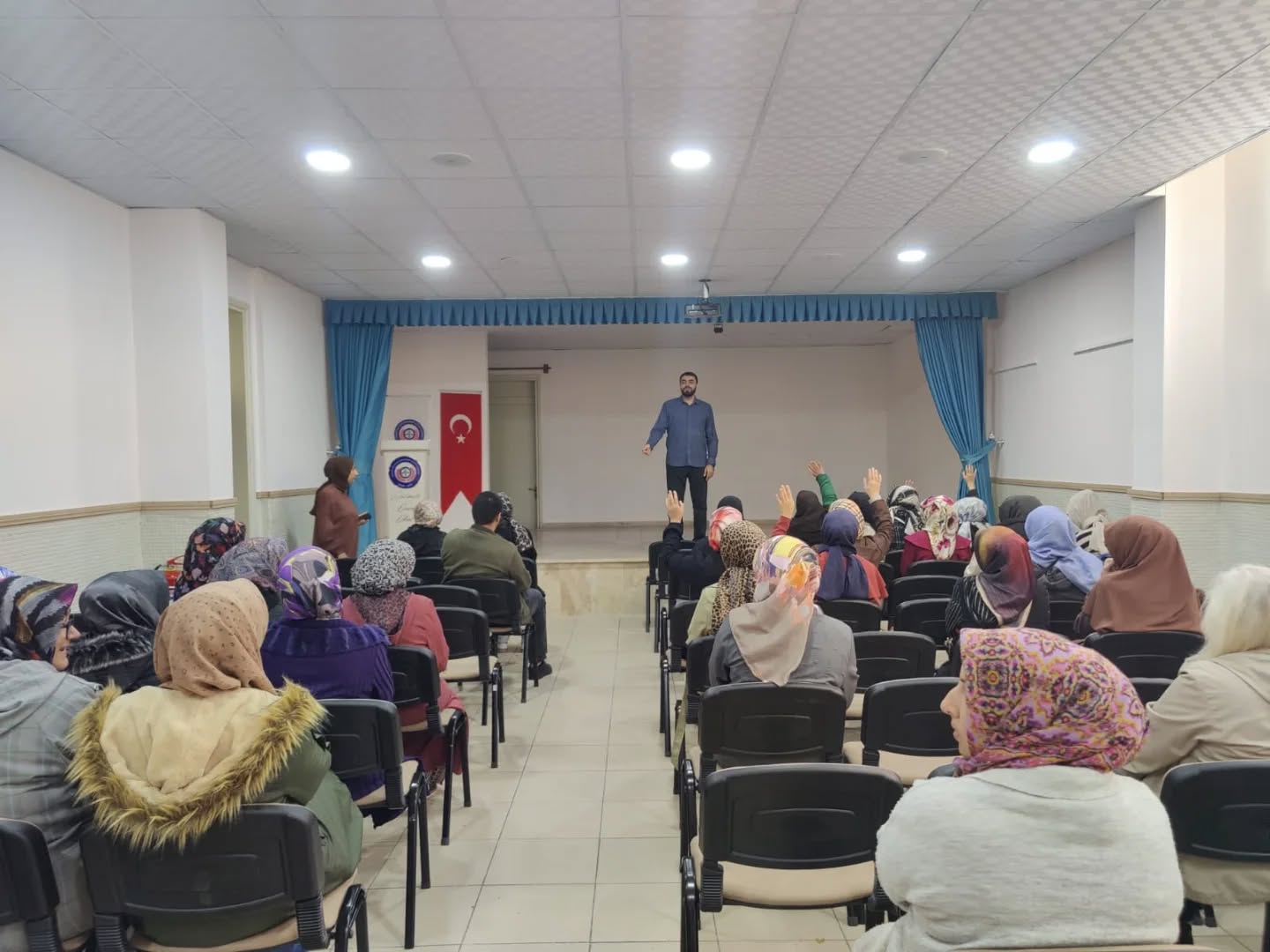 "Okul ve Aile Eğitimi" Gerçekleştirdi