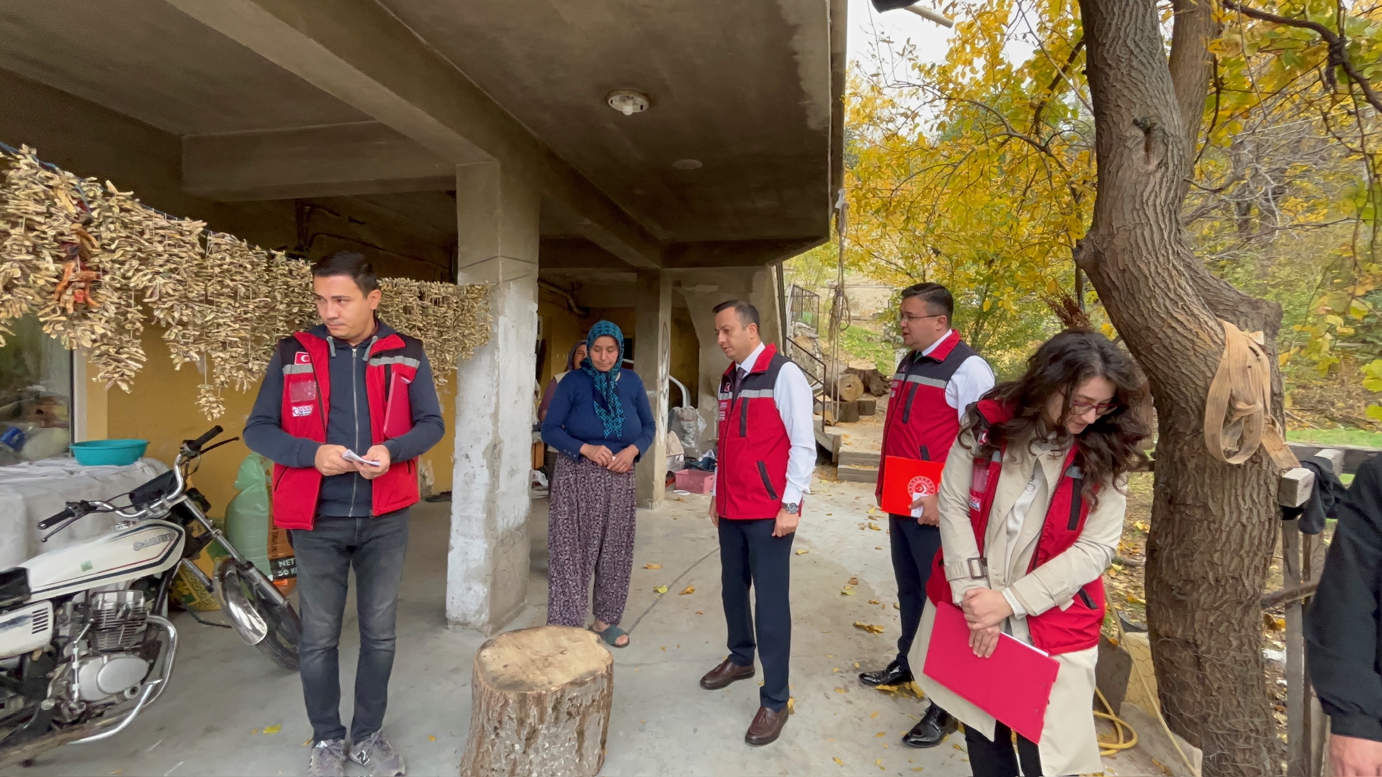 Küçük Kışla Köyü'nde Hizmetlerimizden Faydalanan Vatandaşlarımızı Ziyaret Ettik