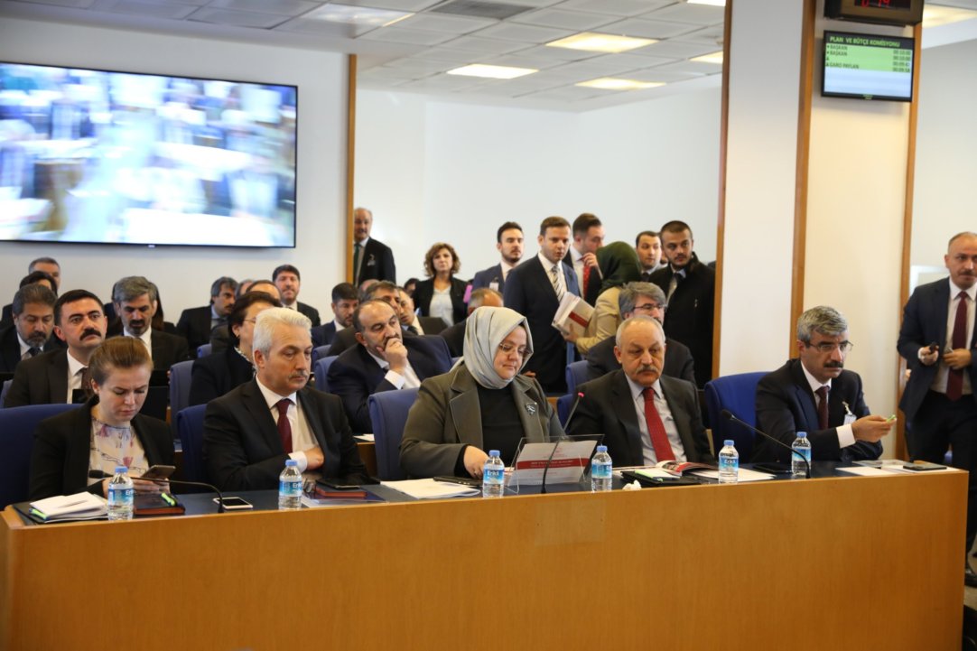 Bakan Selçuk: “15 Temmuz Bağışları Tek Hazine Kurumlar Hesabı Uygulaması Kapsamında Sosyal Yardımlaşma ve Dayanışmayı Teşvik Fonu Altında Duruyor, Tek Kuruşuna Dokunulmadı”