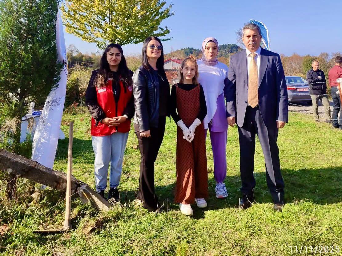 Kozlu Sosyal Hizmet Merkezi Müdürlüğü tarafından “11 Kasım Milli Ağaçlandırma Günü “Kapsamında Fidan Dikme Etkinliğine Katılım Sağlanmıştır.