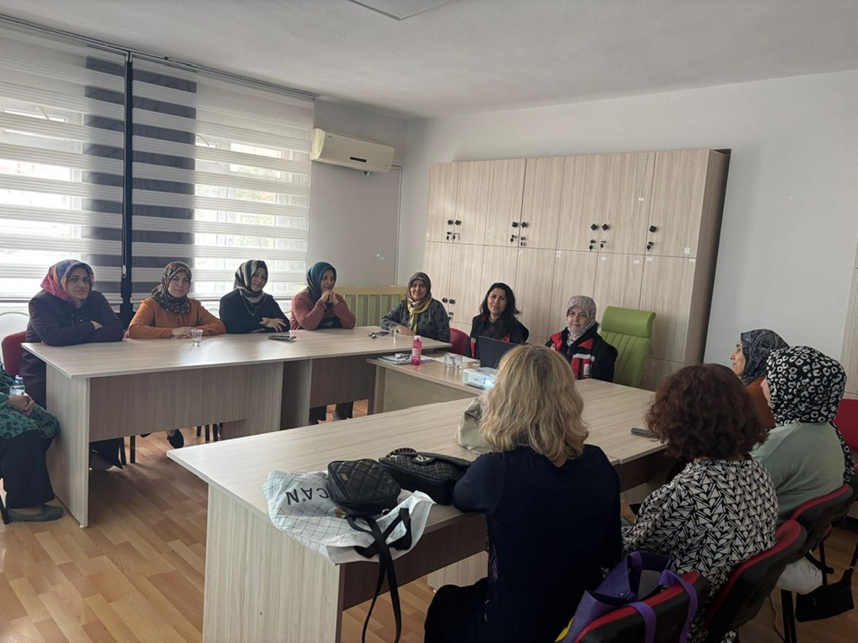 Sosyal Hizmet Merkezi tarafından ADEM’deki kursiyerlerimize yönelik bilgilendirici bir Sosyal Hizmet Merkezi tanıtım etkinliği gerçekleştirilmiştir. 