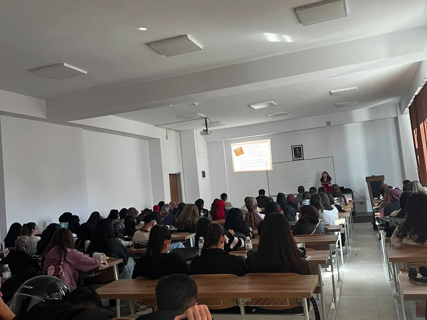 "Kadına Yönelik Şiddetle Mücadelede Farkındalık" ve "Evlilik Öncesi Eğitim" Konulu Eğitim Gerçekleştirildi