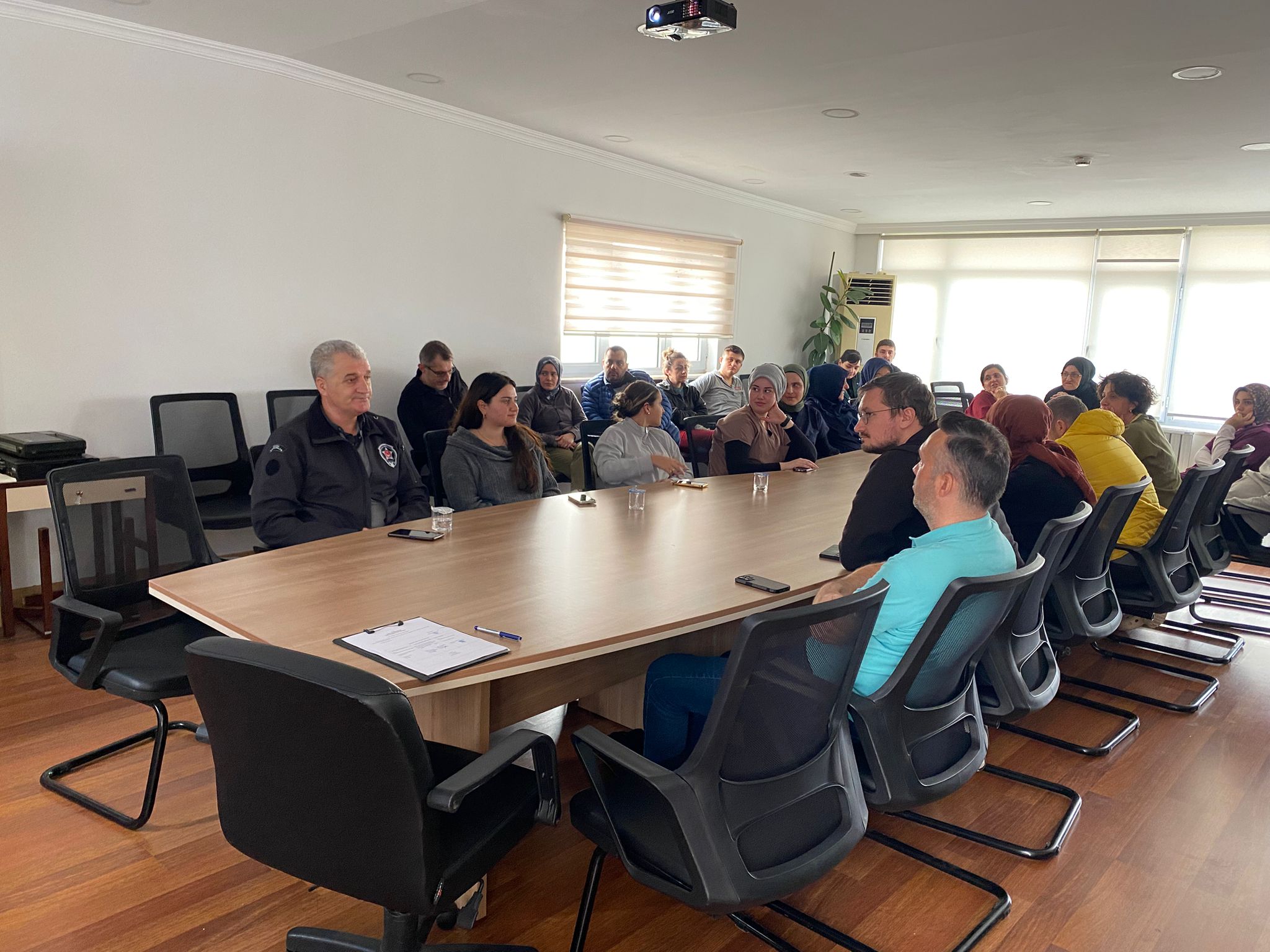 Huzurevi Personeline Kritik Eğitim: Gebze Huzurevi'nde "Stres Yönetimi ve Sorun Çözme Becerileri" Geliştirildi!