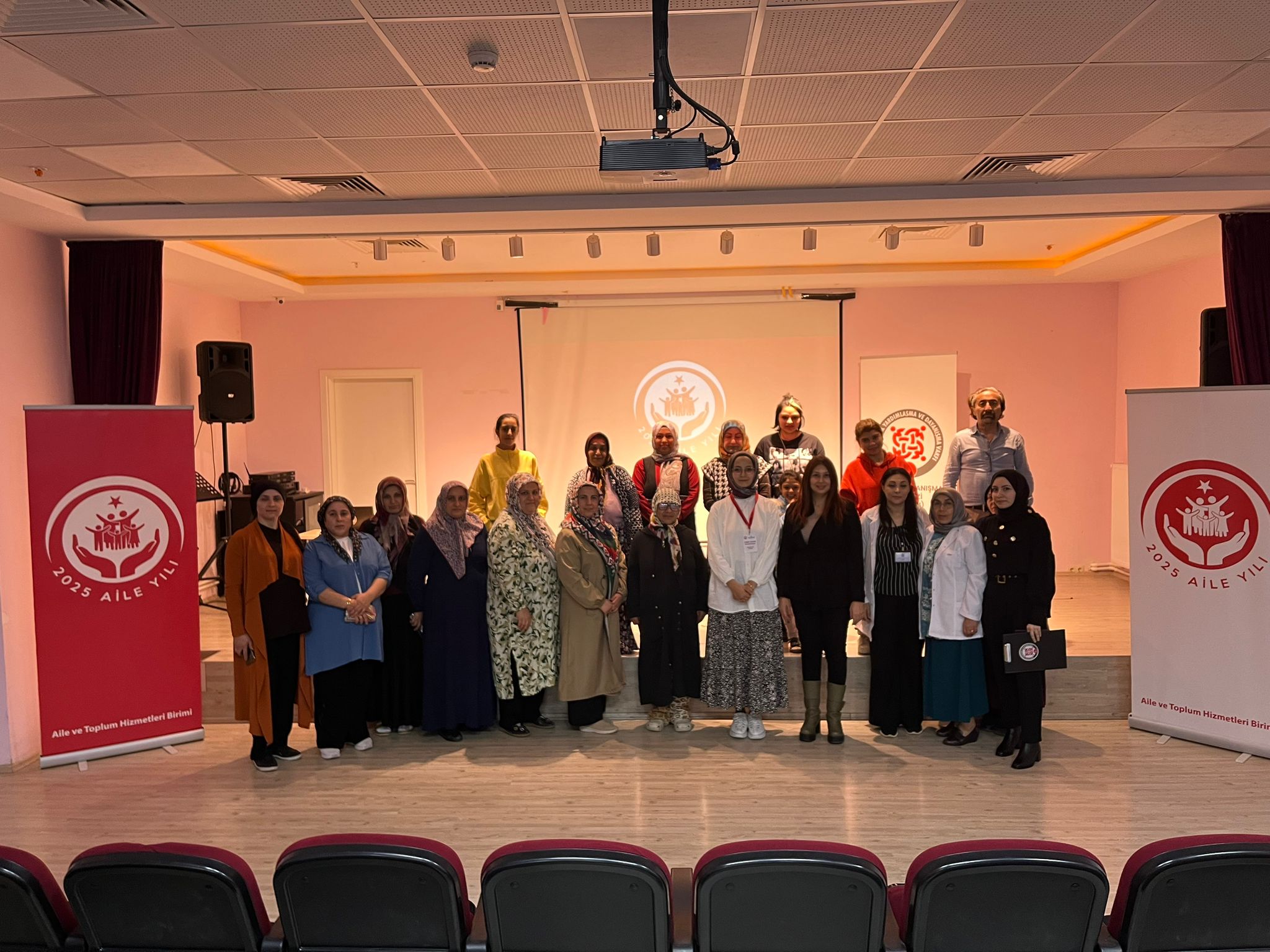 Canik SODAM’da “2025 Aile Yılı” Kapsamında Bilinçlendirme Eğitimi Düzenlendi  