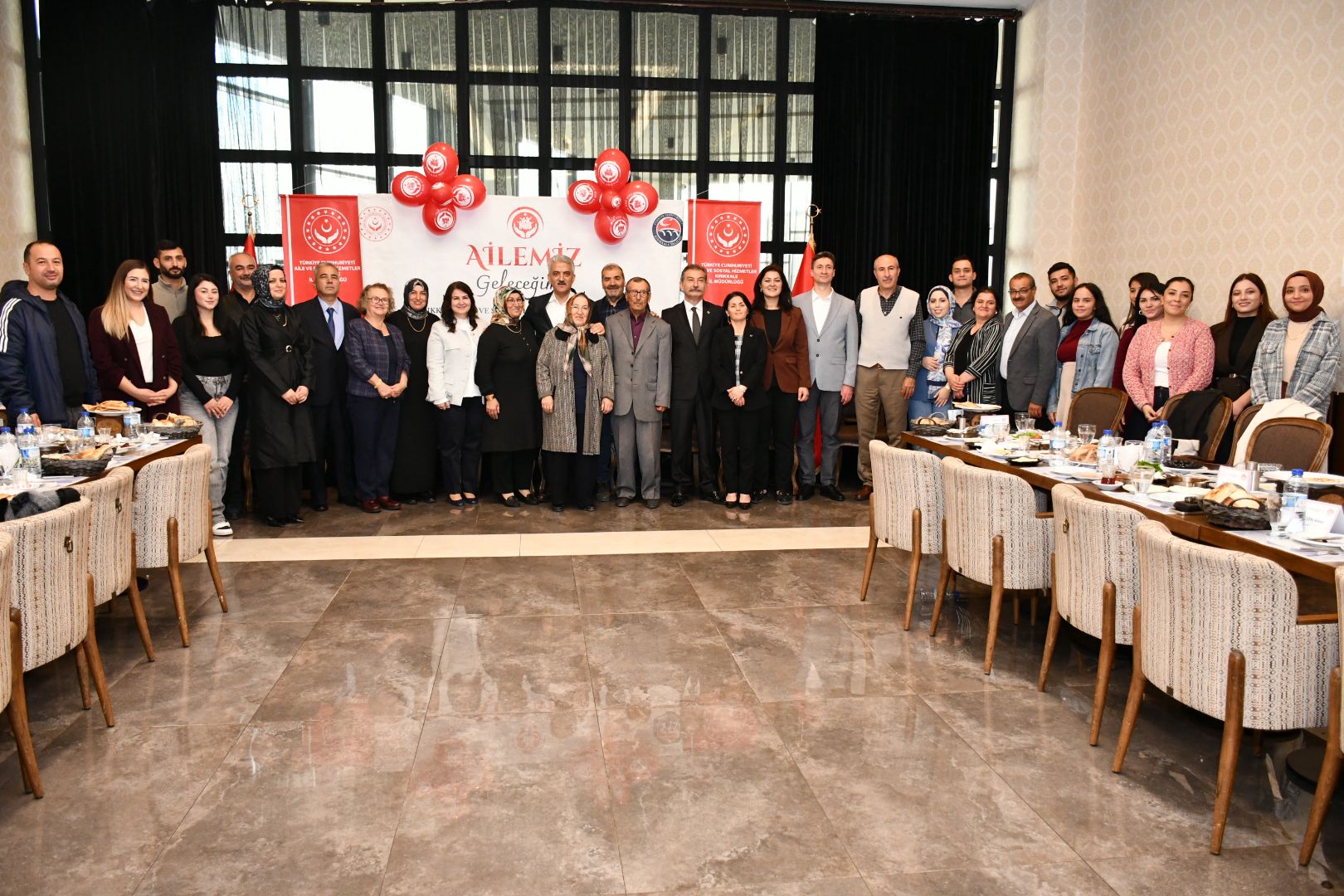 2025 Aile Yılı etkinlikleri kapsamında, “Sevgiyle Başlayan, Emekle Büyüyen Yolculuk” adlı kahvaltı programı gerçekleştirildi.