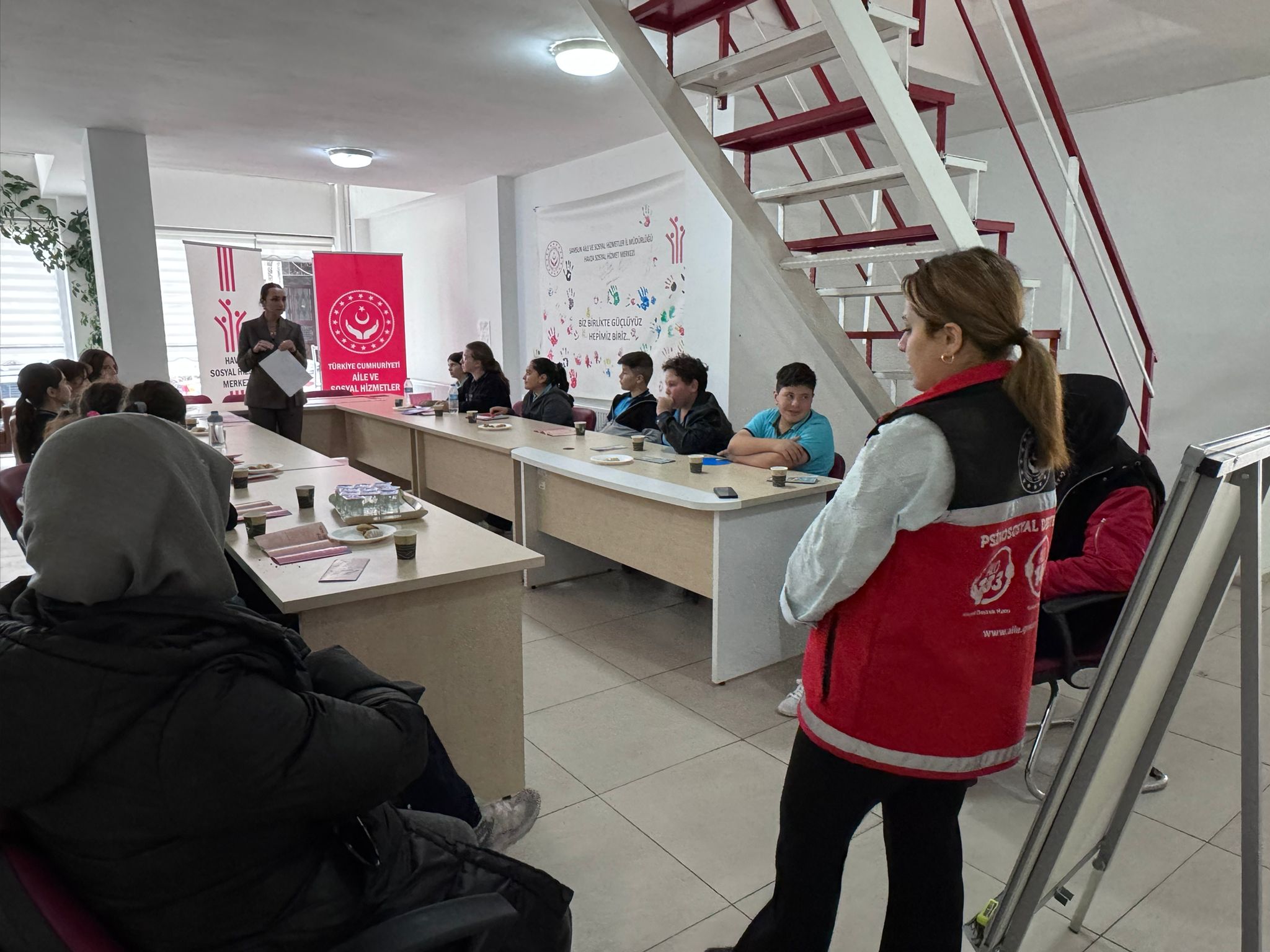 Dünya Çocuk Hakları Gününde Öğrencilerden Anlamlı Ziyaret  