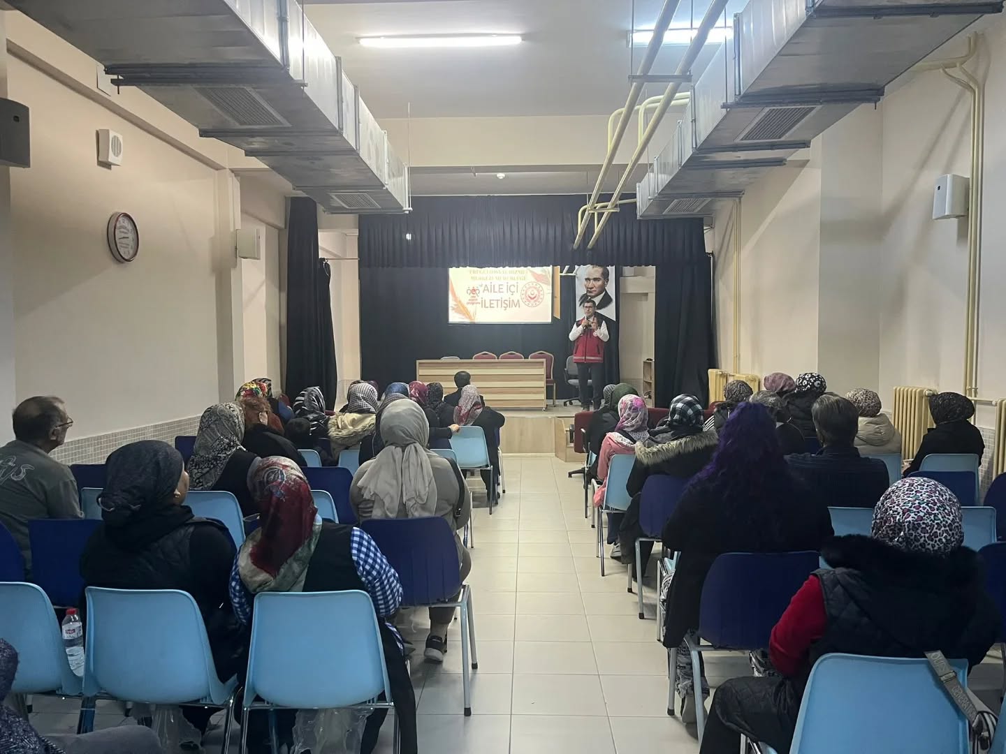 Aile İçi İletişim Konulu Seminer Gerçekleştirildi