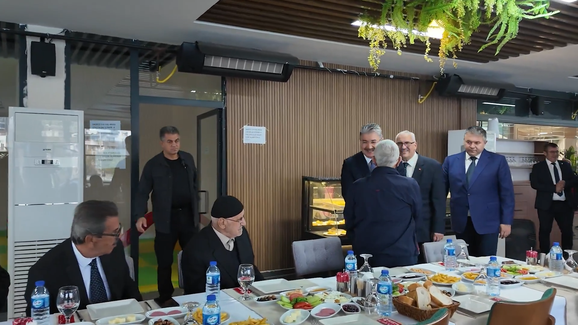 “Büyüklerimizle Kahvaltı Buluşması: Sevgi ve Saygıyla Bir Aradayız”