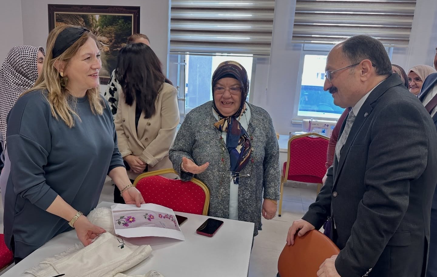 📌 Vali Yardımcımız Sayın Aydın Ergün’den Sanata Teşvik Kursumuza Ziyaret 🎨