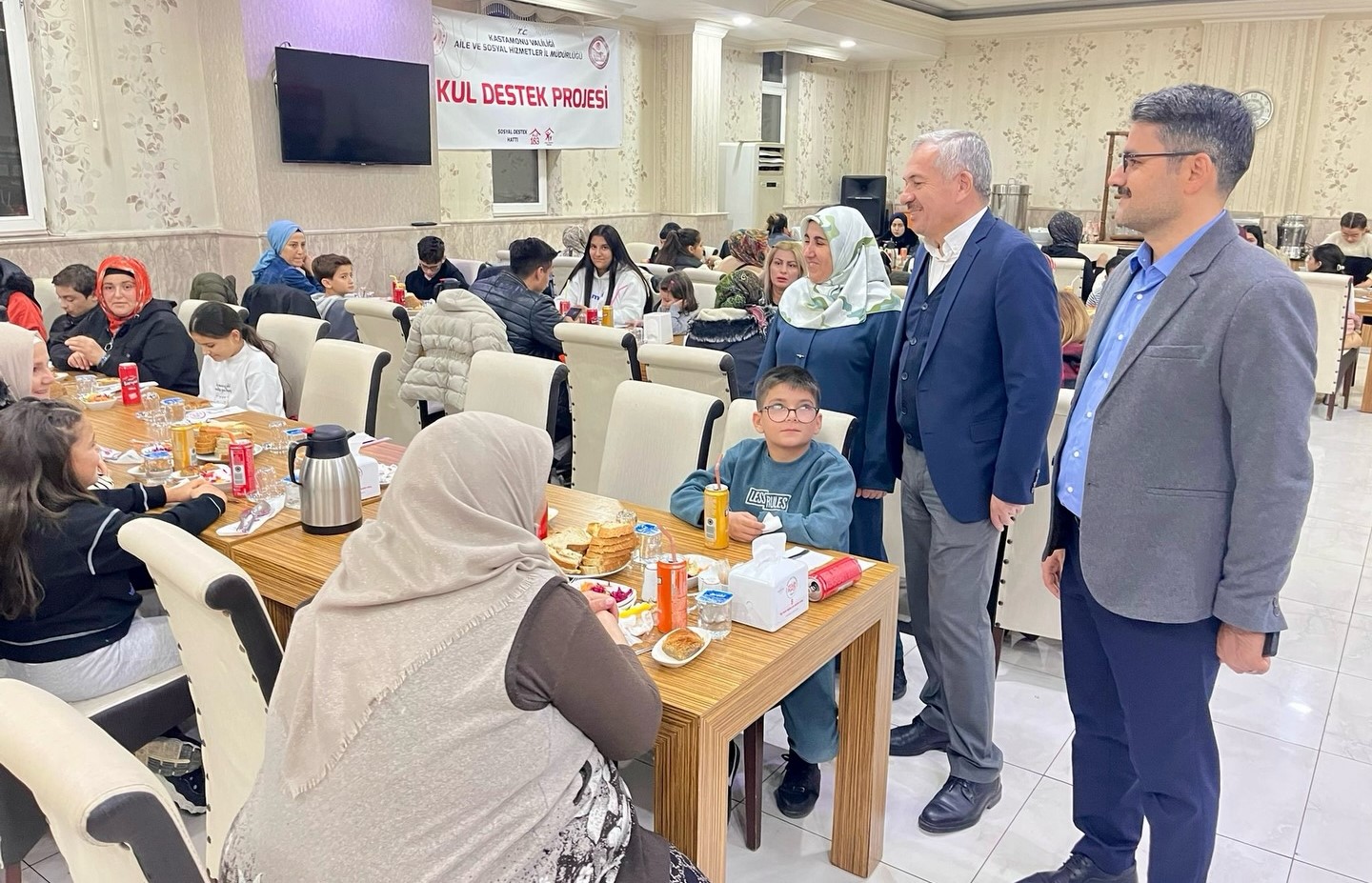 Öğretmenevi’nde  Çocuklarımızla Akşam Yemeğinde Buluştuk