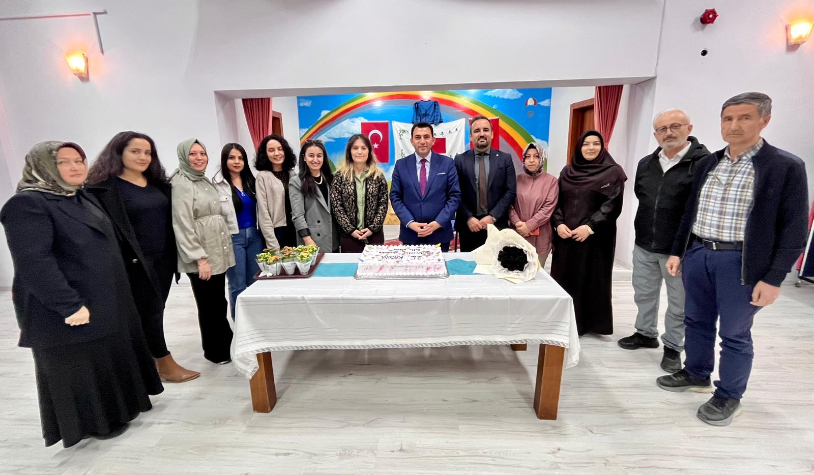 Çocuk Evleri Sitesinde Öğretmenler Günü Kutlaması