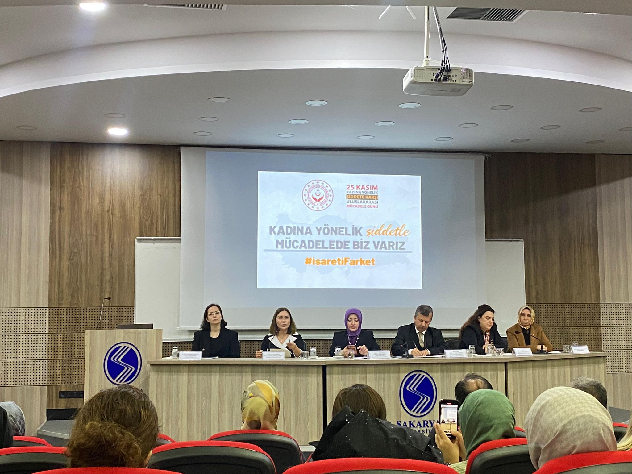 Kadına Yönelik Şiddetle Mücadelede Güç Birliği: Farkındalık Paneli Gerçekleştirildi