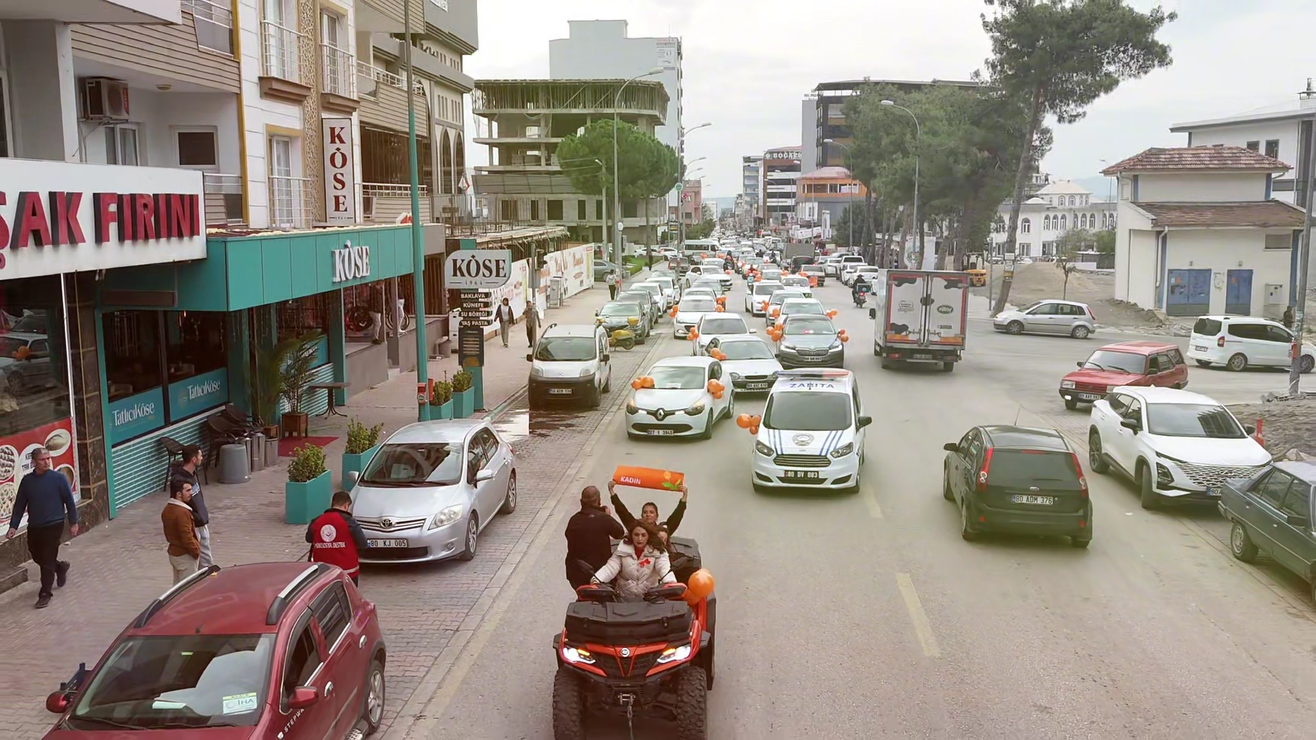 Düziçi’nde Kadına Yönelik Şiddetle Mücadele İçin Araç Konvoyu Düzenlendi