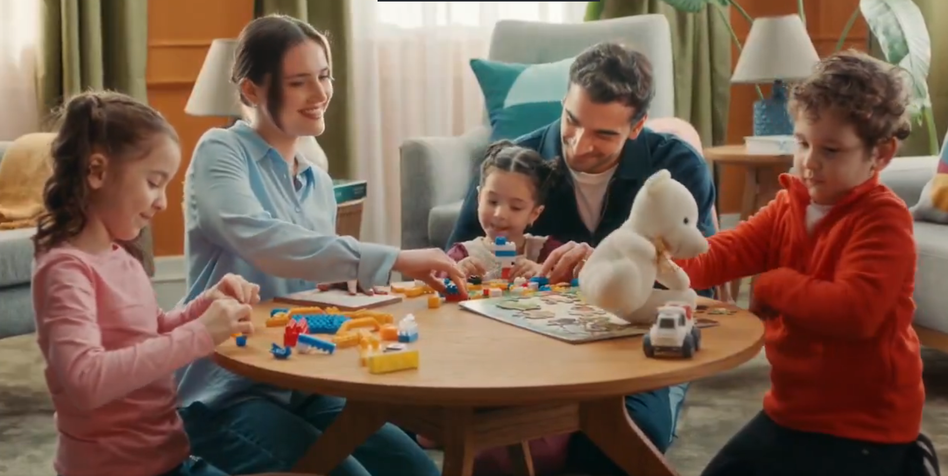 Şiddet bir anda ortaya çıkmaz. Küçük işaretlerle belirir. Fark etmek, DUR demektir. 