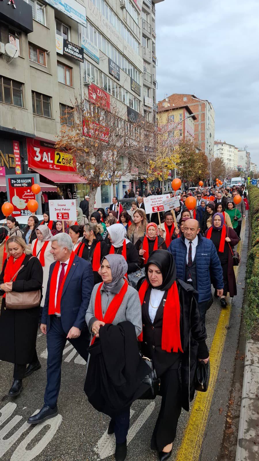 25 Kasım Kadına Yönelik Şiddetle Mücadele Farkındalık Etkinlikleri Bisikletli Kortej Yürüyüşü