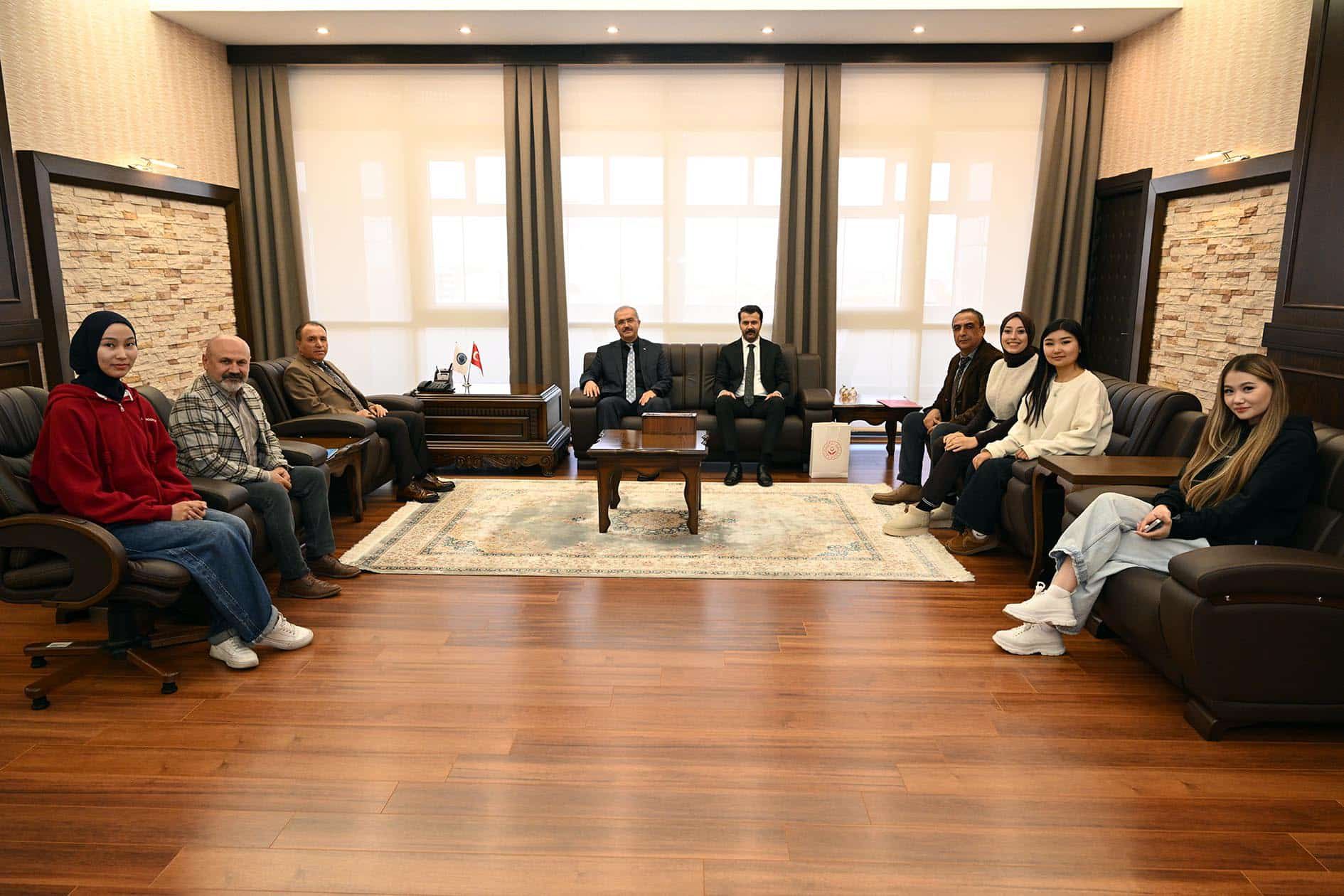 Kalpten Ritim, Gönülden Dans Projesi  İçin AKÜ'ye Ziyaret