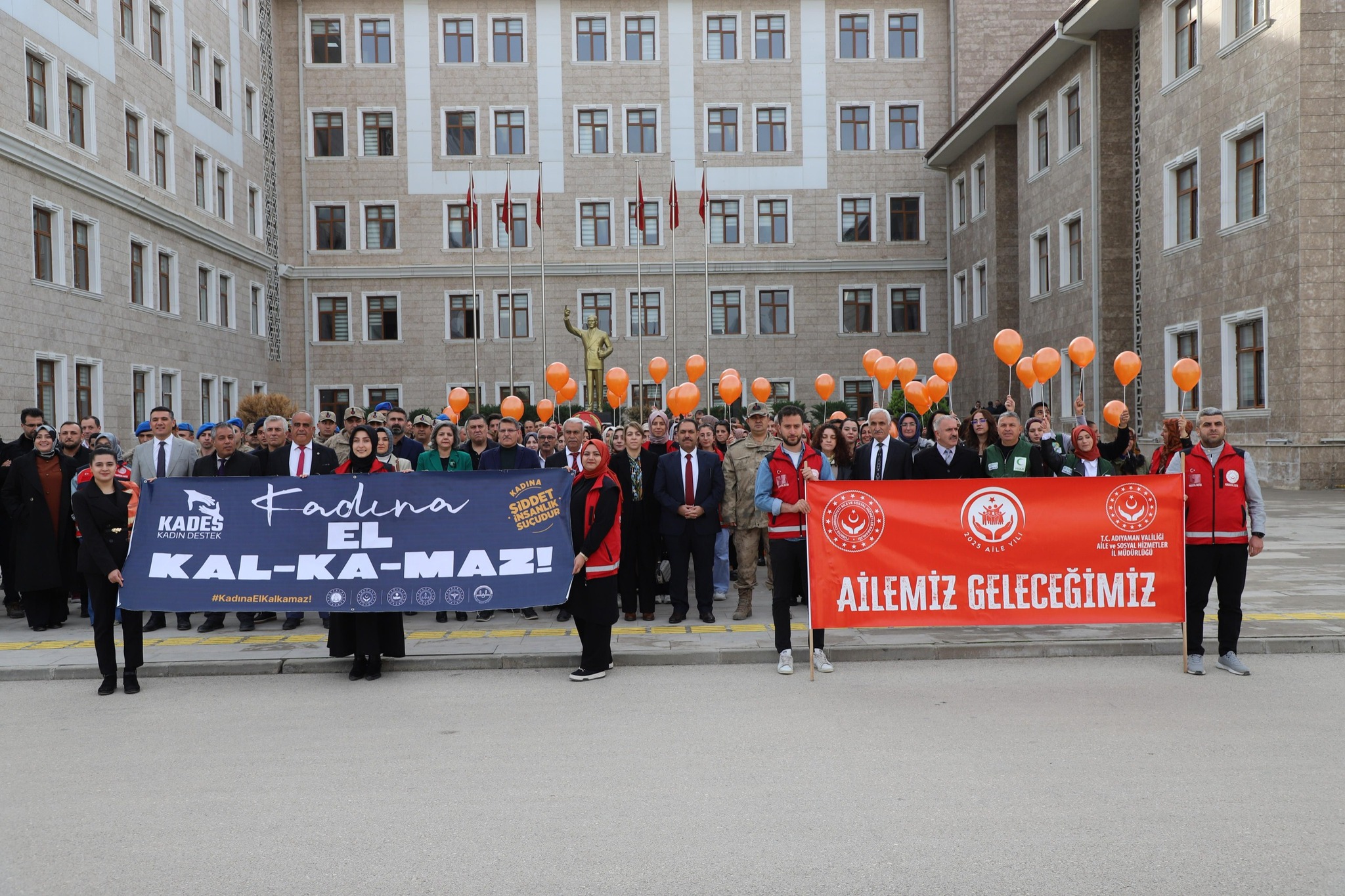 25 Kasım’da Şiddete Karşı Farkındalık Yürüyüşü Gerçekleştirdik