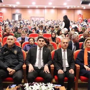 25 Kasım Kadına Yönelik Şiddetle Mücadele Günü Programı Gerçekleştirildi - fotoğraf 4