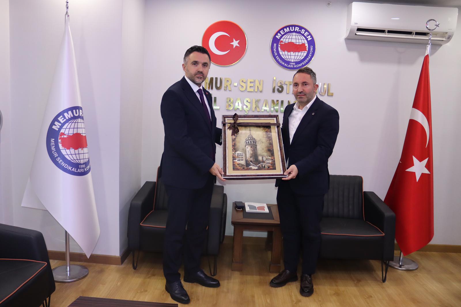 İl Müdürümüz Sn. Ömer TURAN, Sağlık-SEN Şube Başkanı Sn. Ahmet SAĞLAMDEMİR’i Makamında Ziyaret Etmiştir