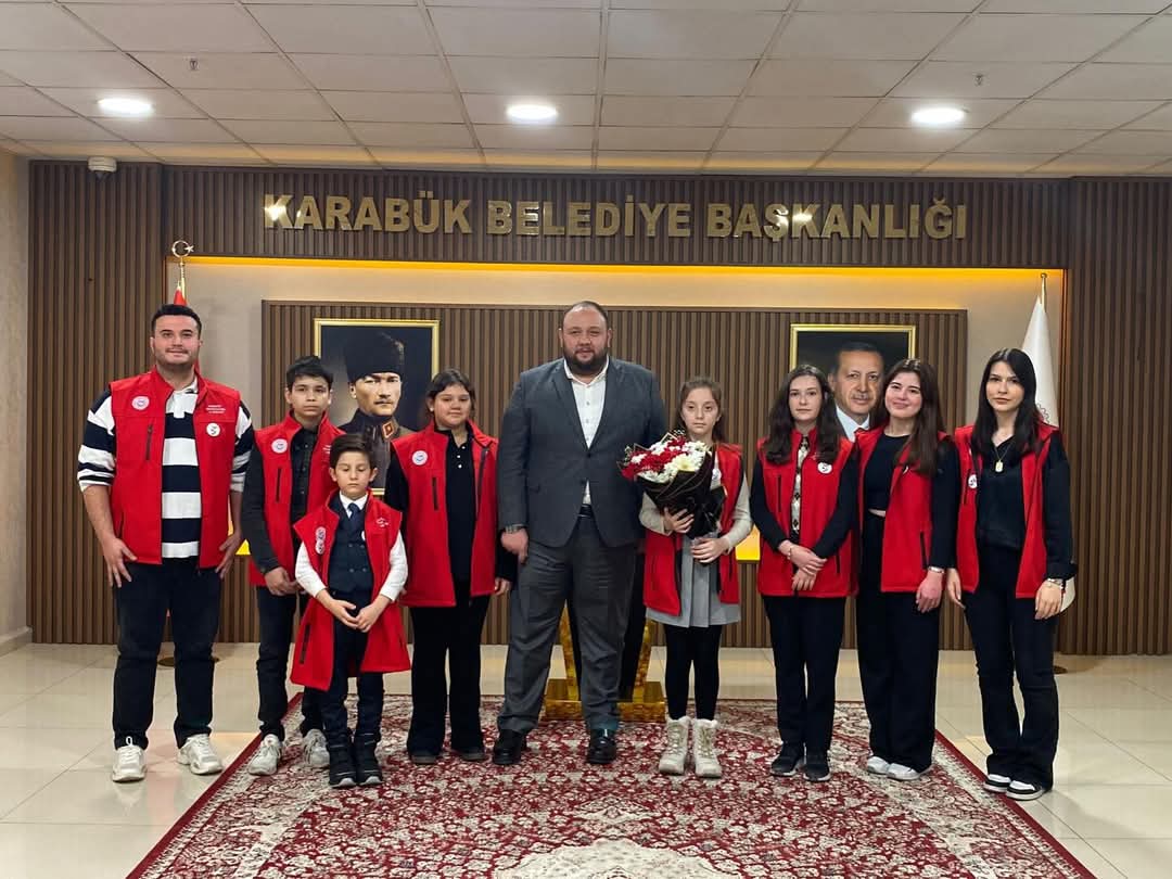 20 Kasım Dünya Çocuk Hakları Günü Kapsamında Bugün Karabük Belediye Başkan Vekili Fatih Ustaoğlu’nu Makamında Ziyaret Ettik