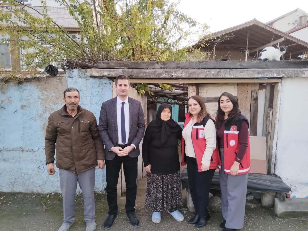 Kuşaklar Arası Sevgi Bağlarını Yaşatıyoruz