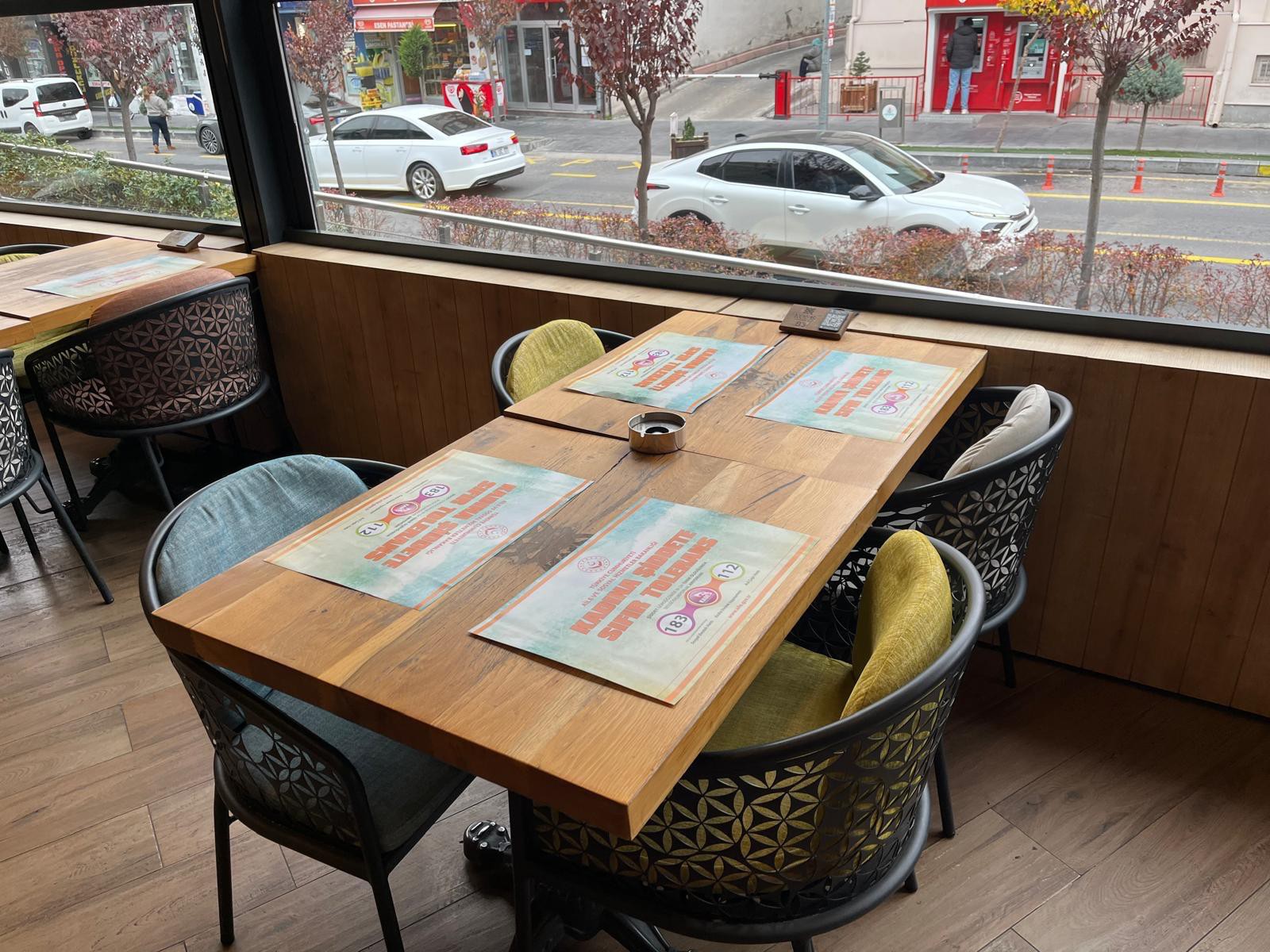 İlimizdeki Restoran ve Kafelerde “Kadına Yönelik Şiddete Sıfır Tolerans” Temalı Yemek Servisleri Dağıtılarak Farkındalık Oluşturuldu