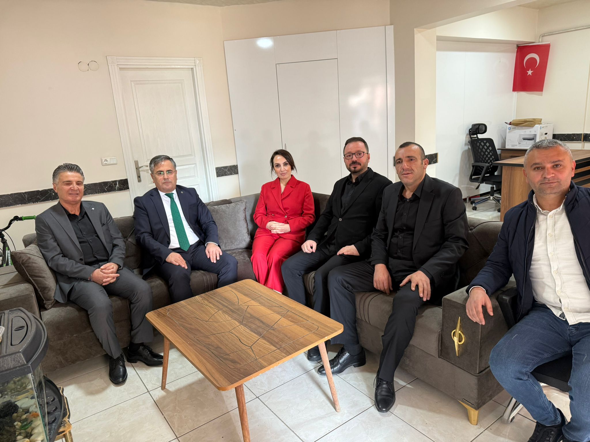 3 Aralık Dünya Engelliler Günü kapsamında İl Müdürümüz Vefa Akdoğan, Bitlis Otizm Yardımlaşma ve Dayanışma Eğitim Derneğini ziyaret etti