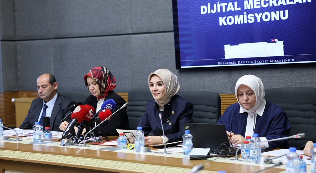 Bakanımız Göktaş, TBMM Dijital Mecralar Komisyonunda sunum yaptı